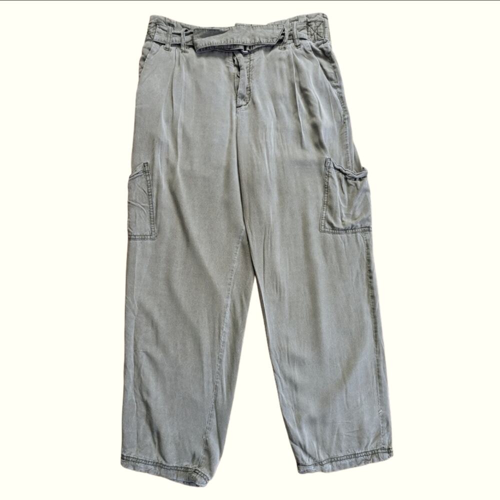 Free People Relaxed Army Green Belted Button Fly Straight Leg Cropped Pants